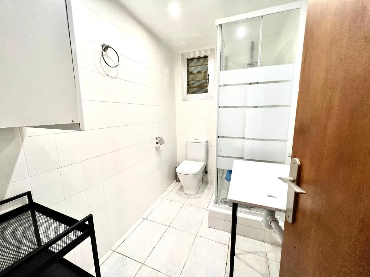 ברצלונה Nice Apartment Close Park Gueell 2