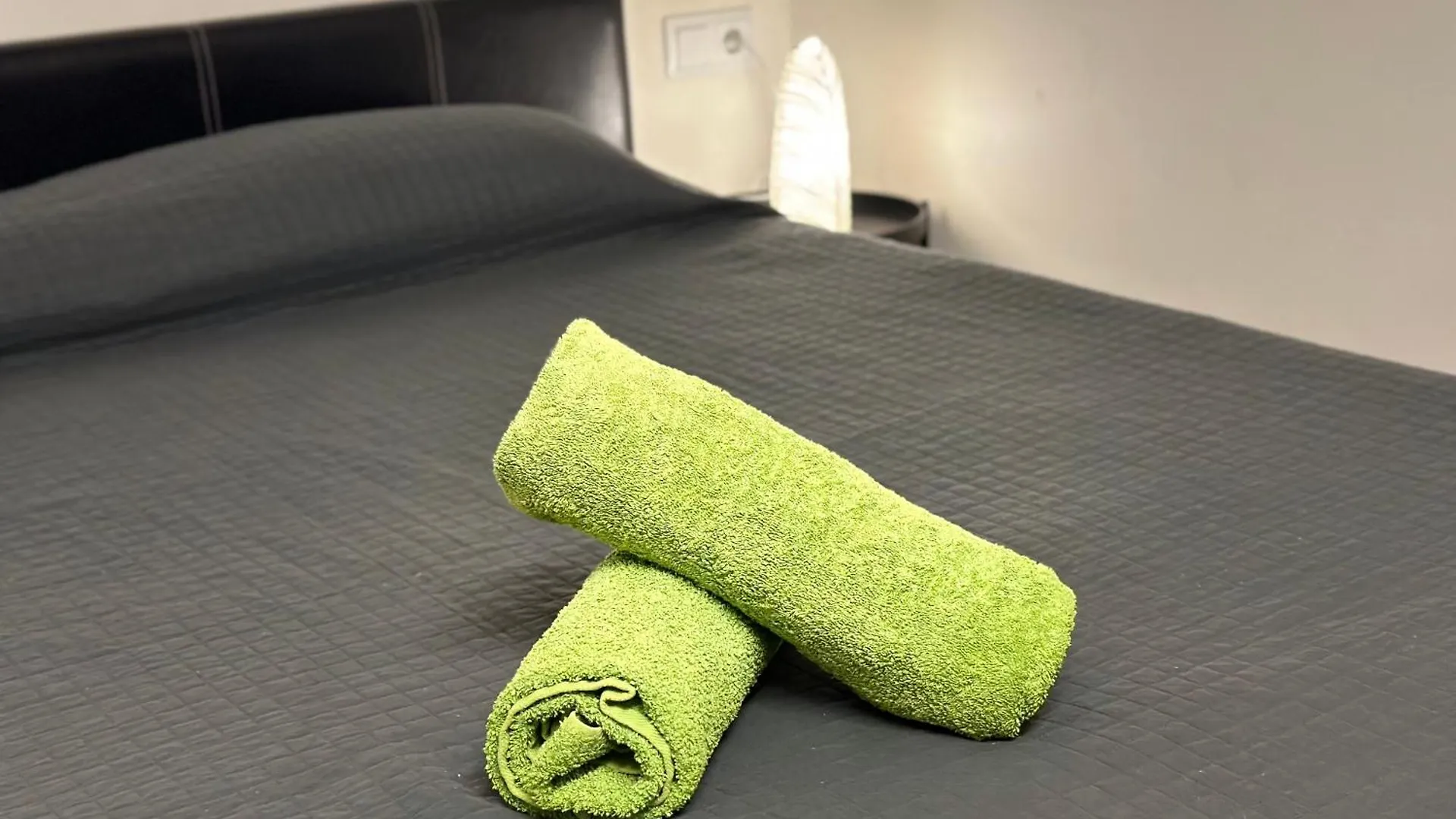 ברצלונה Nice Apartment Close Park Gueell 2 0*,  ספרד